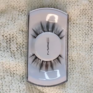 M·A·C False Eyelashes in 85-SEXPOT LASH